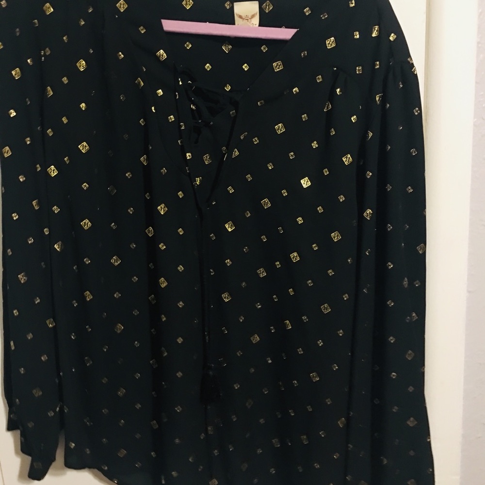 Soft Black Top w/ Gold Design